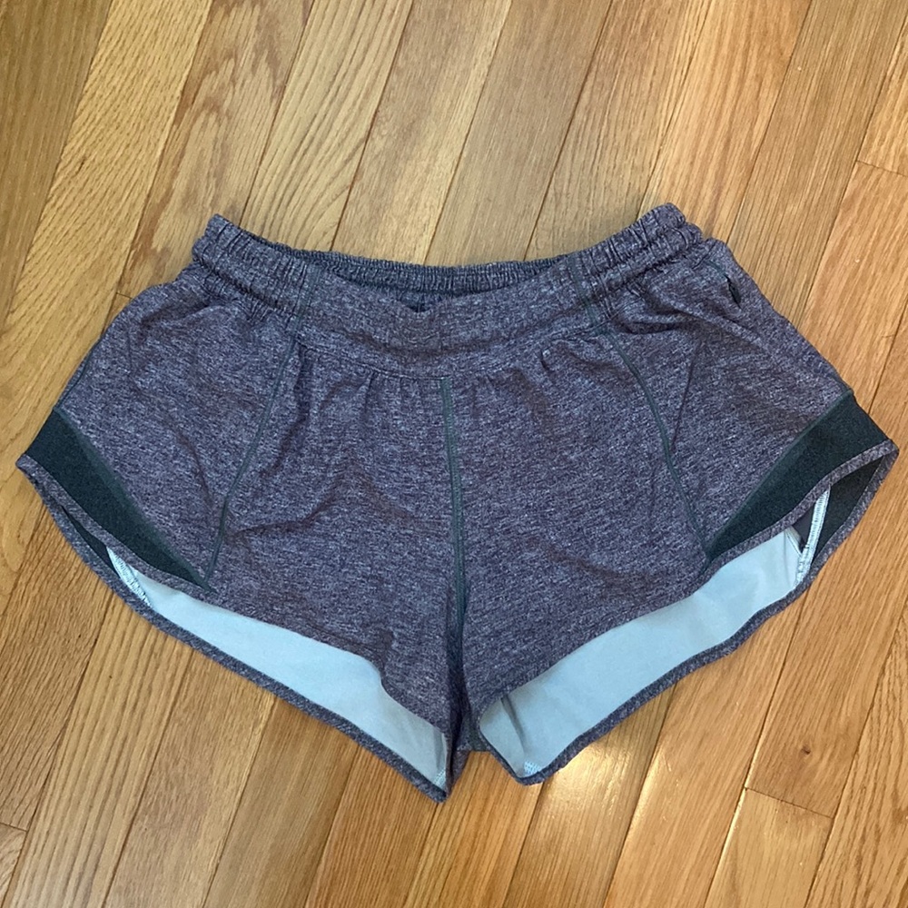 Lululemon Hotty Hot Short 2.5” Low-rise